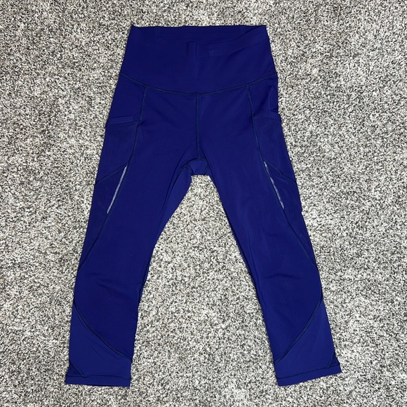 Lululemon Fast As Light Crop Leggings with Mesh Details in Emperor Blue - size 4 - Picture 7 of 14